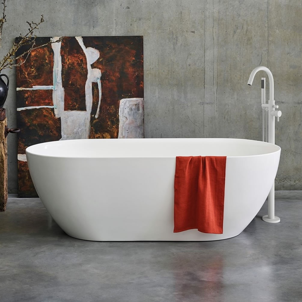 Crosswater MPRO Grande Matt White 1690mm Freestanding Bath - Lifestyle Image